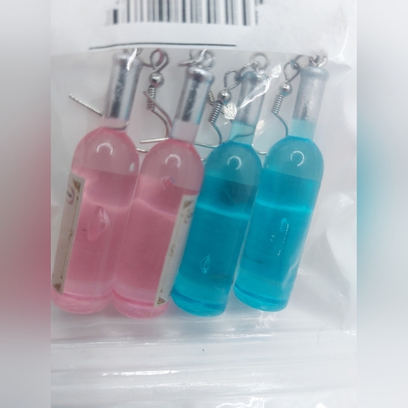 Wine Bottle Dangle Earrings. 2 Pack Pink and Blue with Silver hooks - Picture 4 of 7